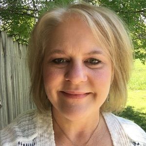 Meet your Posher, Becky